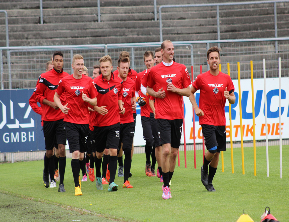 <span style='color:red;'><b>Bundesliga</b></span> se nastavlja 15. maja?