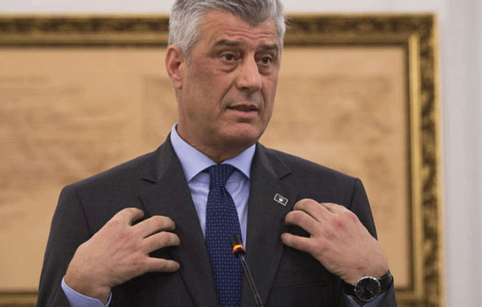 <span style='color:red;'><b>Hašim Tači</b></span> se danas vratio iz Haga: GRAĐANI SKANDIRALI 