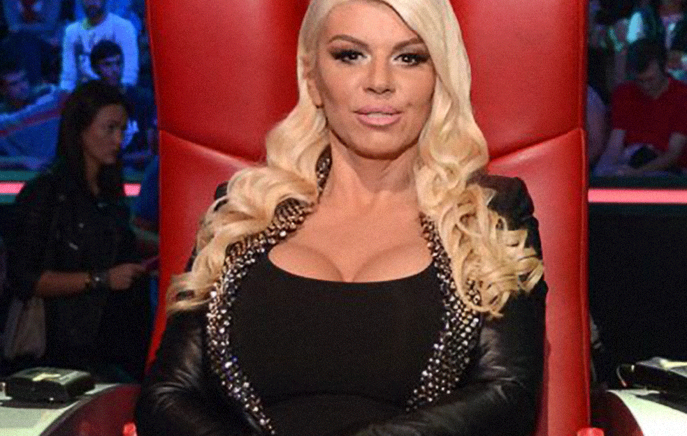 DARA BUBAMARA NE PRESTAJE DA ŠOKIRA : <span style='color:red;'><b>Pratioci</b></span> joj OVO nisu oprostili (FOTO)