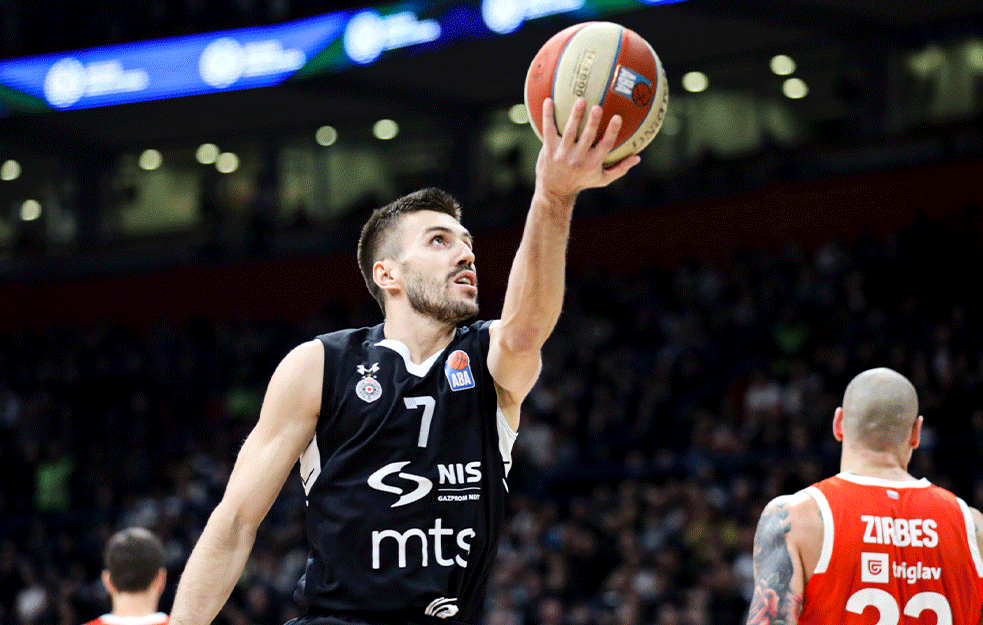 PARTIZAN OSIGURAO POZICIJU <span style='color:red;'><b>PLEJMEJKER</b></span>A: Parafiran ugovor koji su navijači Partizana dugo čekali (FOTO)