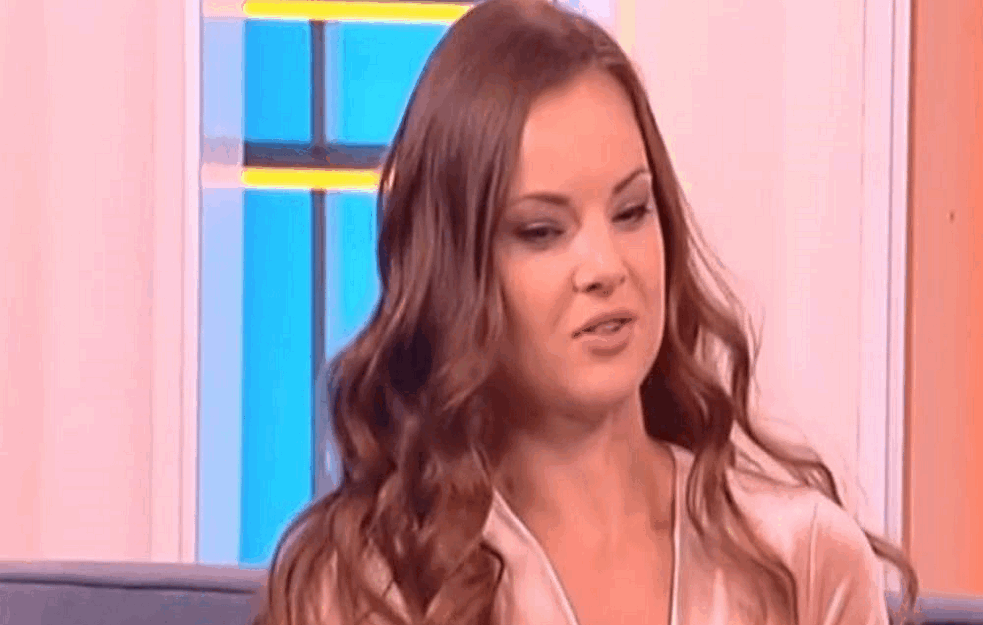SLAVICA ĆUKTERAŠ IMA NOVOG DEČKA : Priznala da je <span style='color:red;'><b>ludo zaljubljen</b></span>a (FOTO)