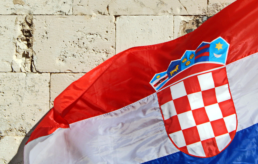 Hrvatica zbog funkcije postala Romkinja