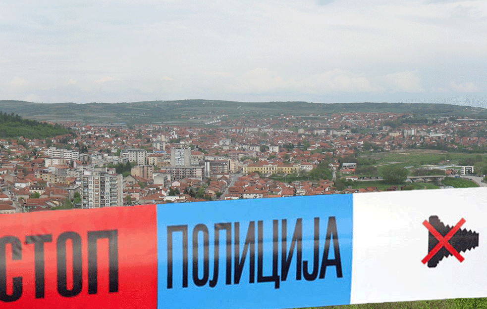 MLADIĆ TEŠKO POVREĐEN U TUČI U PROKUPLJU: Prebačen u <span style='color:red;'><b>UKC Niš</b></span>