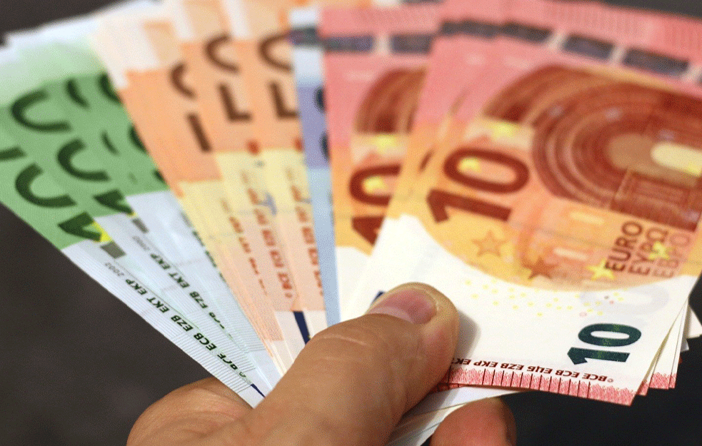 Stiže <span style='color:red;'><b>DRUGI TALAS</b></span> pomoći privredi: Vlada usvojila paket mera od 66 milijardi dinara!