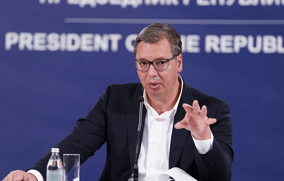 RTS najavio da će tužiti Pink i Informer zbog reemitovanja <span style='color:red;'><b>intervju</b></span>a sa Vučićem