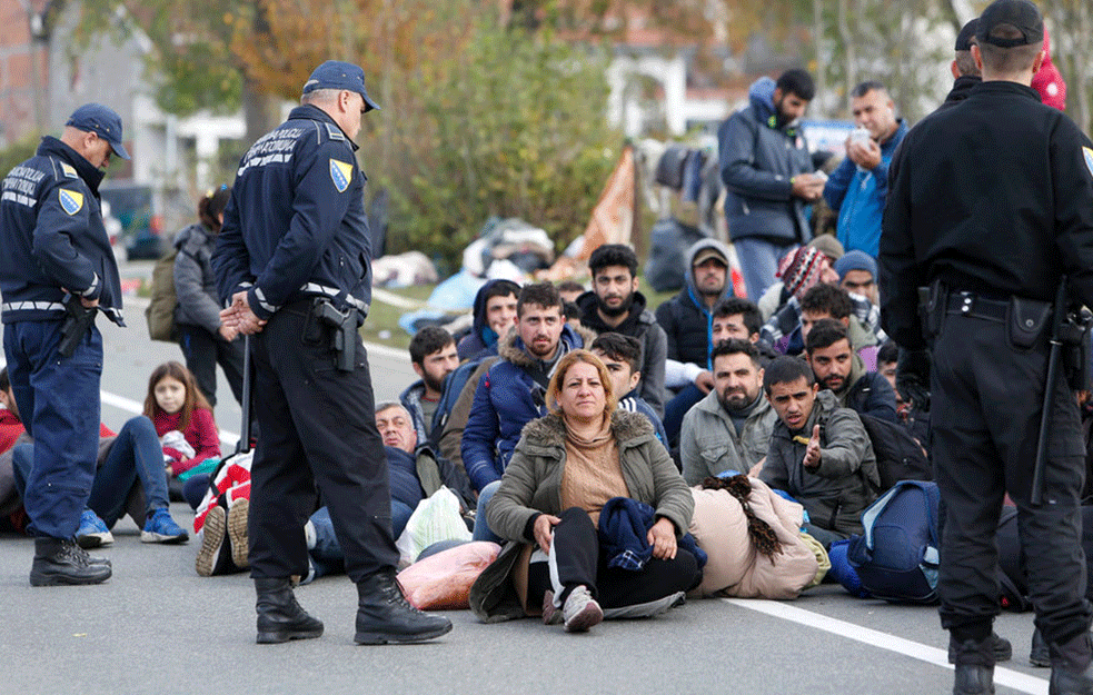 Republika Srpska ukida kampove, VRAĆAJU MIGRANTE odakle su i došli 