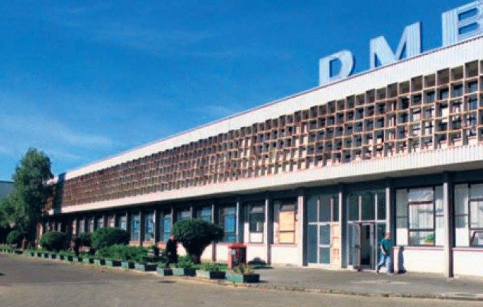 RAKOVICA DIŠE NA 'ŠKRGE': Bogate se ugrožavajuči <span style='color:red;'><b>zdravlje dece</b></span>, prerađuju opasan otpad u blizini vrtića i škole, dok ministar Trivan ĆUTI

