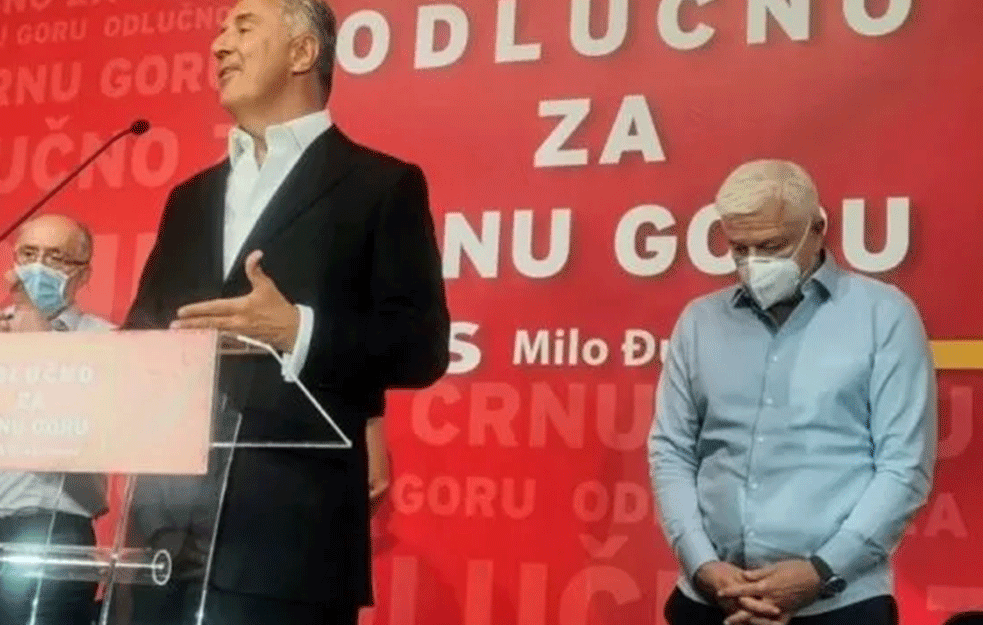 POTEZI OČAJNIKA - DUŠKO MARKOVIĆ TRAŽI KOPČU PREMA NOVOJ VLASTI