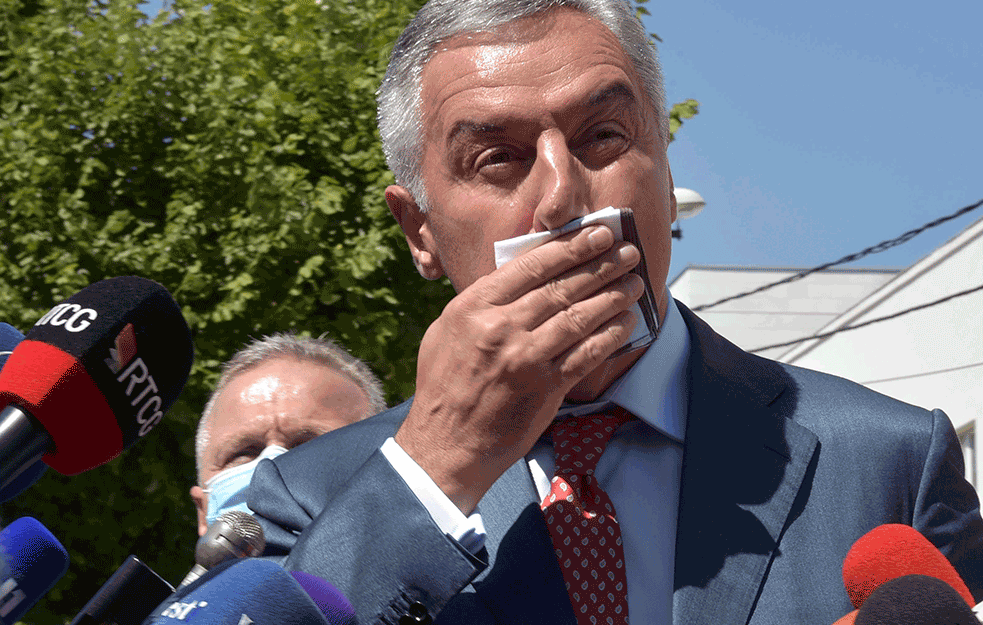 Milo je pravio CRNOGORSKU NACIJU po uzoru na Hrvate, NEGIRAJUĆI <span style='color:red;'><b>SRPSTVO</b></span>: Njegovi trikovi više ne prolaze, MITING I LITIJE nisu isto! 
