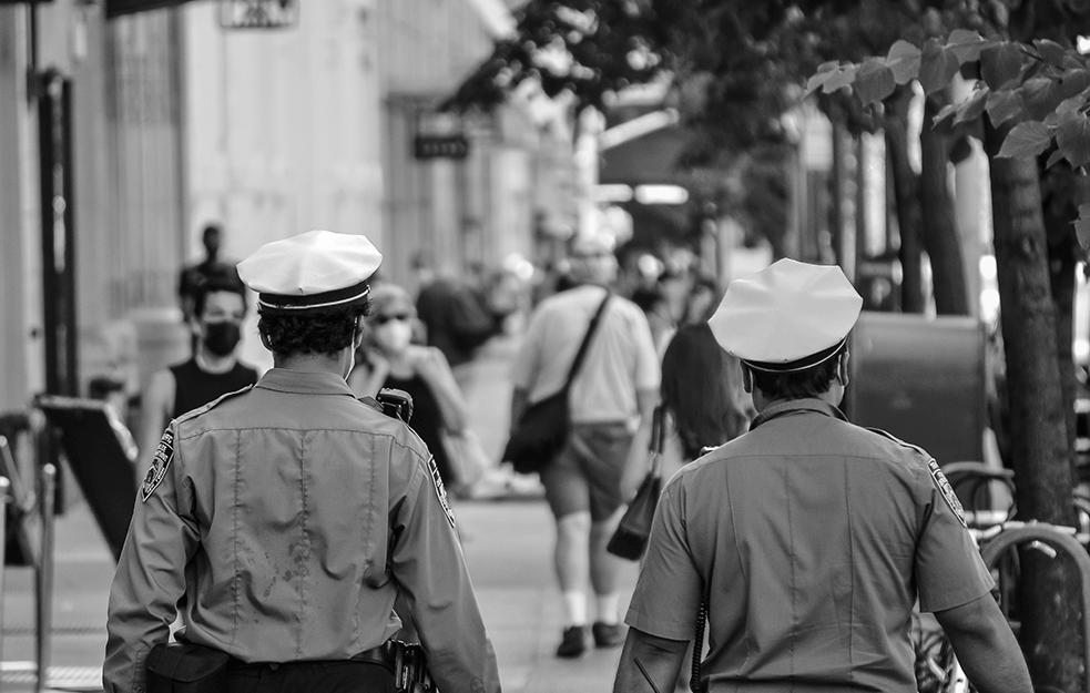 Puštali bradu, pa dobili otkaze u policiji