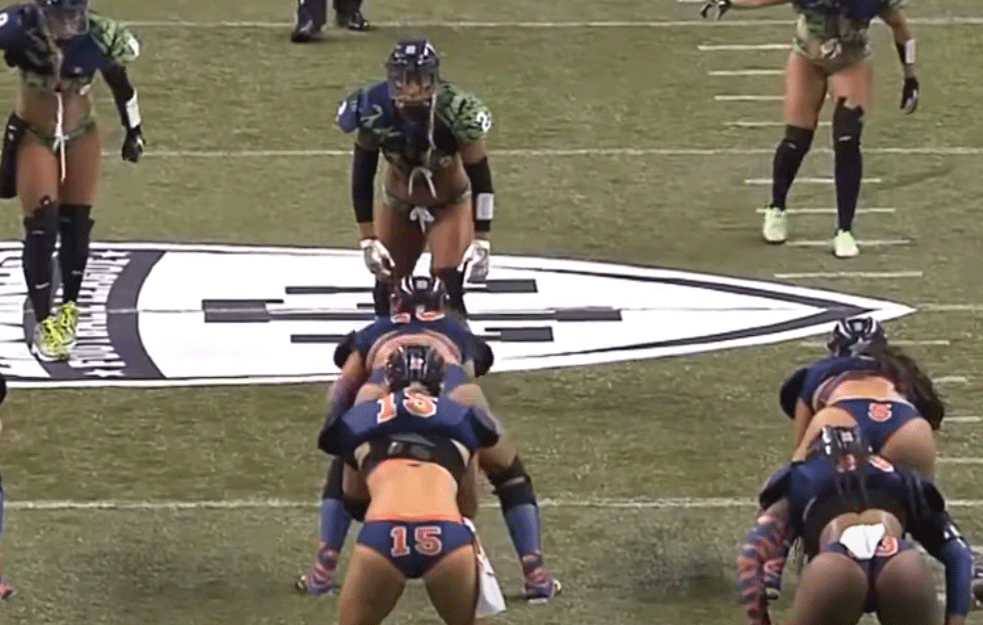 ŽENE IGRAJU RAGBI, U DONJEM VEŠU: 'Legends Football League' godinama privlači nepodeljenu pažnju ljubitelja sporta! (VIDEO)