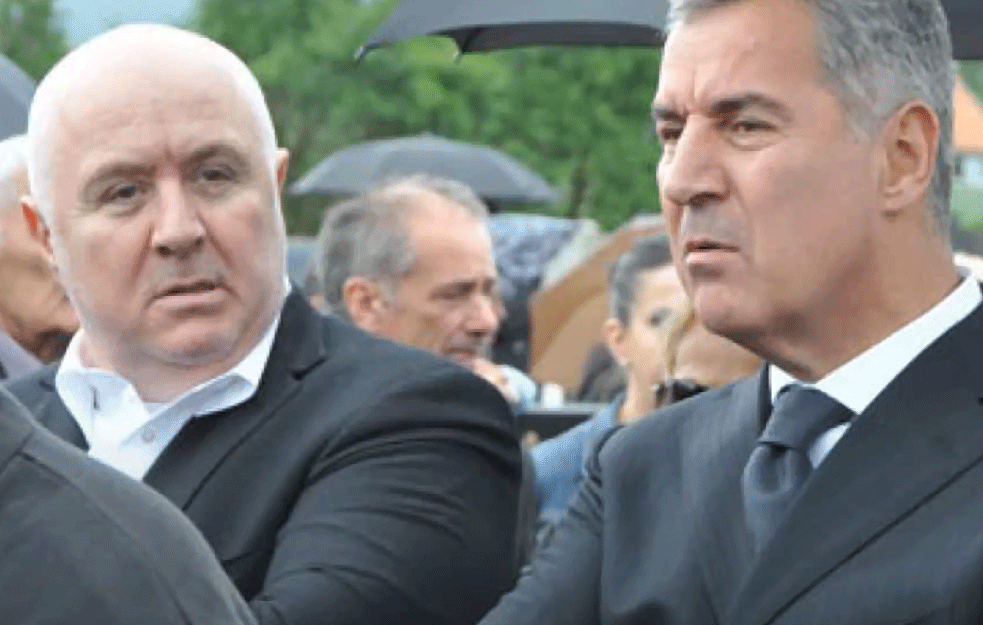 SVI BEŽE OD ACE: Povlače se državne pare iz banke Milovog brata!