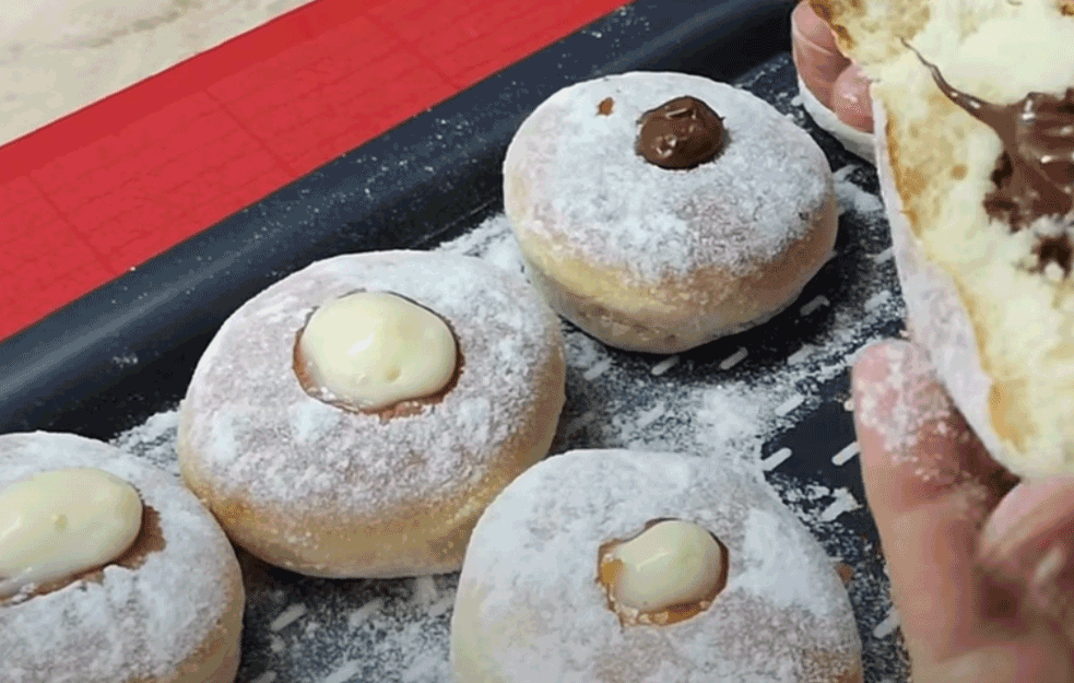 SPREMITE KROFNE IZ RERNE! Manje ulja, a preukusne, tražiće vam da ih spremate svaki dan! (VIDEO)