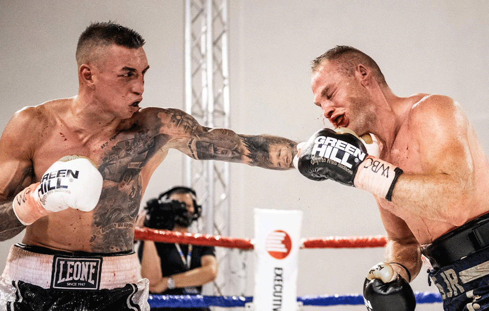 MARKO NIKOLIĆ: Bokser  sa beretkom na glavi I SRBIJOM U SRCU!