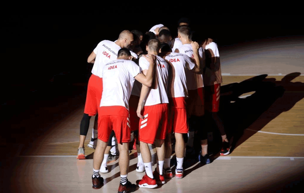 <span style='color:red;'><b>Delije</b></span> se oglasile zbog tragedije u Novom Sadu: 