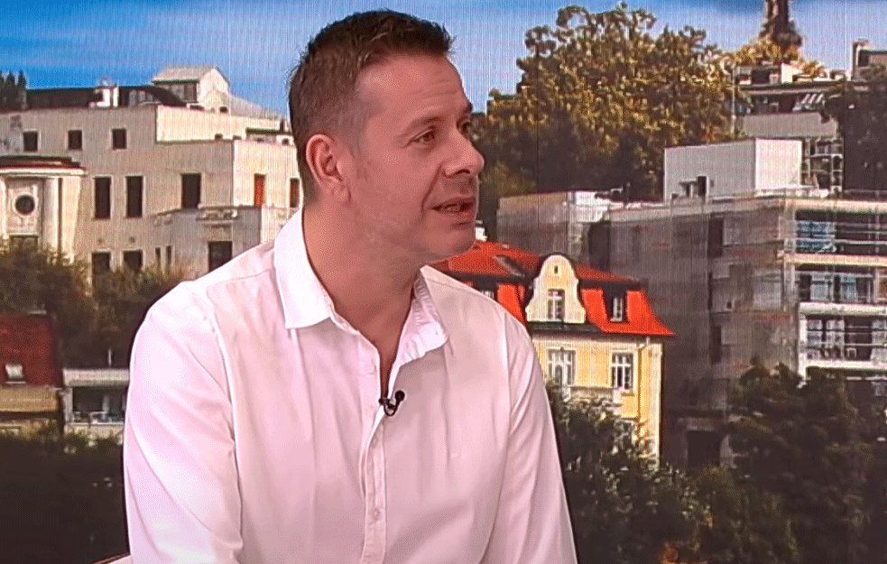 Vlado Georgijev skrhan od bola: Objavio sliku sa majkom i oprostio se od nje