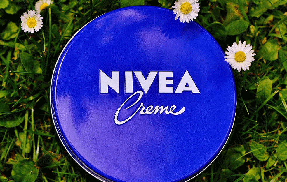ISTRAŽIVALI SMO:  Koje su bolje i koje imaju više efekta - SKUPE KREME ili OBIČNA NIVEA?