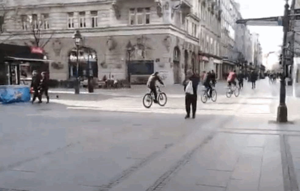 JOŠ JEDNA TRAGEDIJA U BEOGRADU: Muškarac <span style='color:red;'><b>pao sa zgrade</b></span> i poginuo