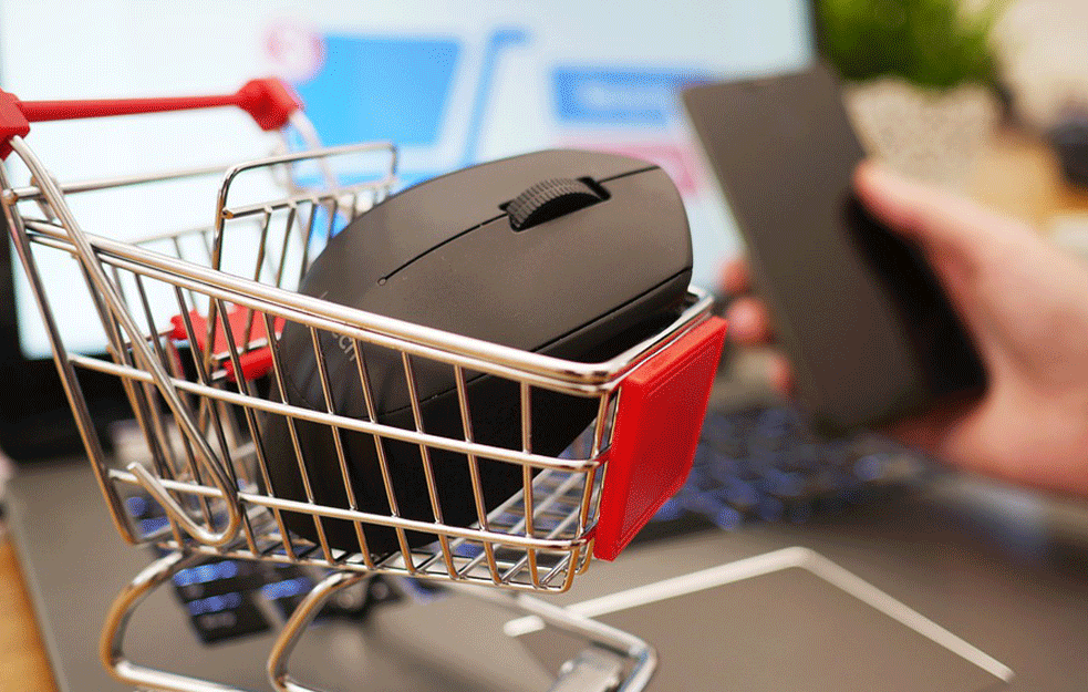 <span style='color:red;'><b>Online</b></span> kupovina često može da prevari, međutim građani imaju pravo za koje malo ko zna