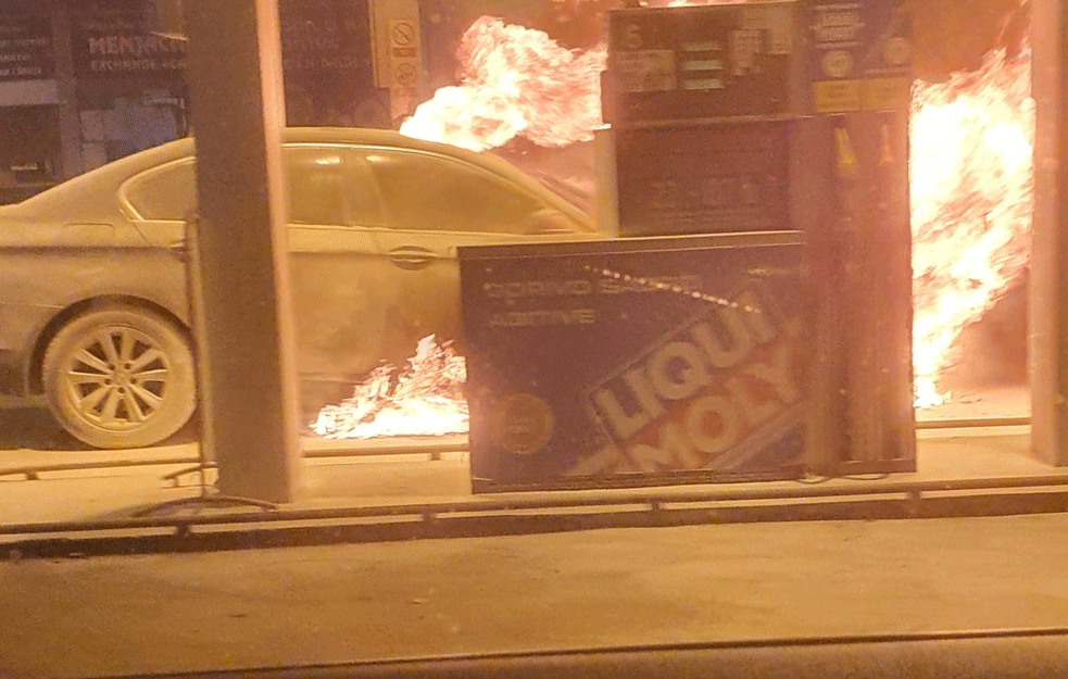 POŽAR NA BENZINSKOJ PUMPI NA DORĆOLU: Sve je <span style='color:red;'><b>blokirano</b></span>, a IMA I POVREĐENIH?!