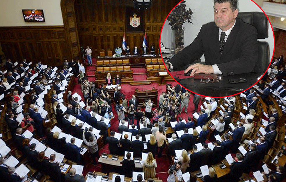 SVAKI GRAĐANIN SRBIJE DUŽAN 4.500 EVRA: <span style='color:red;'><b>Zaduživanje</b></span> države kreditima kao kad se pojedinac zadužuje kod zelenaša!