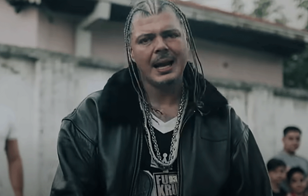 ĐUS TRAŽIO DA GLUMI U 'JUŽNOM VETRU',reditelj mu poručio da ostaje gde je (VIDEO)