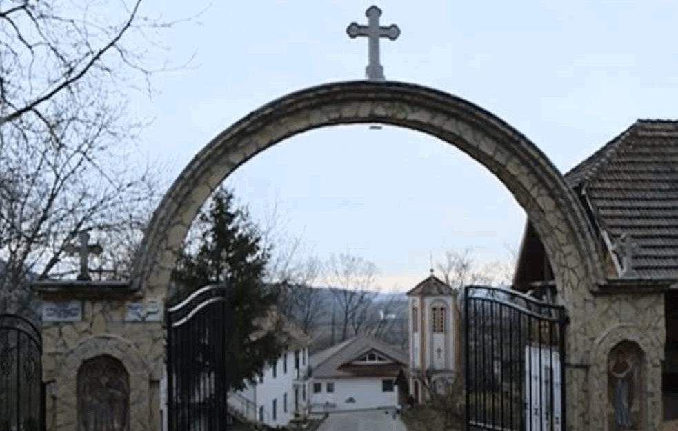 SUTRA SU SVETI VRAČI: Praznik za <span style='color:red;'><b>OZDRAVLJENJE</b></span>, evo šta valja ispoštovati na sutrašnji dan...(FOTO)