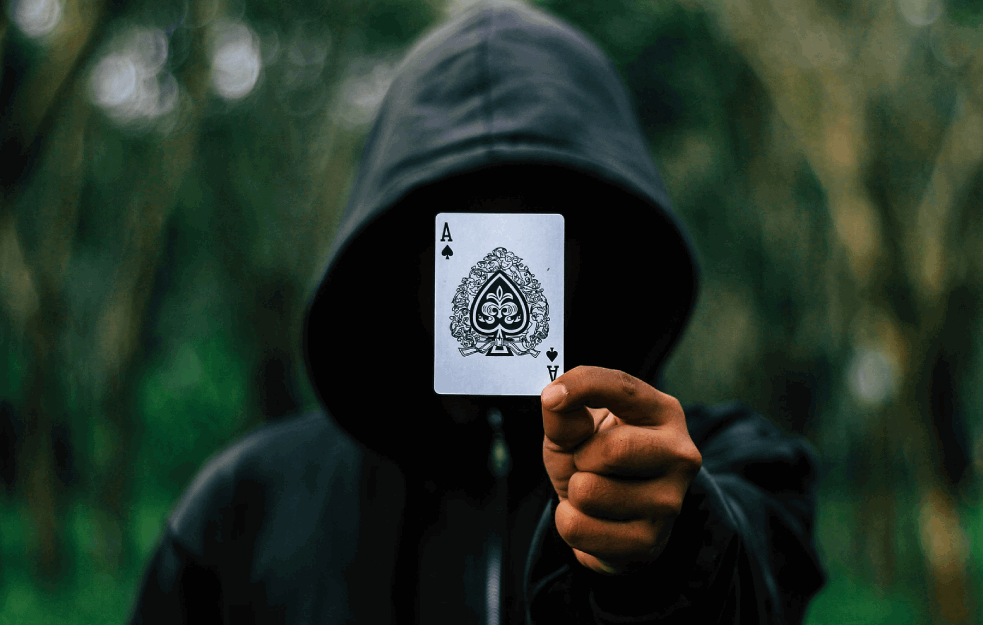 'VASIONO ČUJES LI ME': Izaberite KARTU i otkrijte &scaron;ta vam SVEMIR poručuje