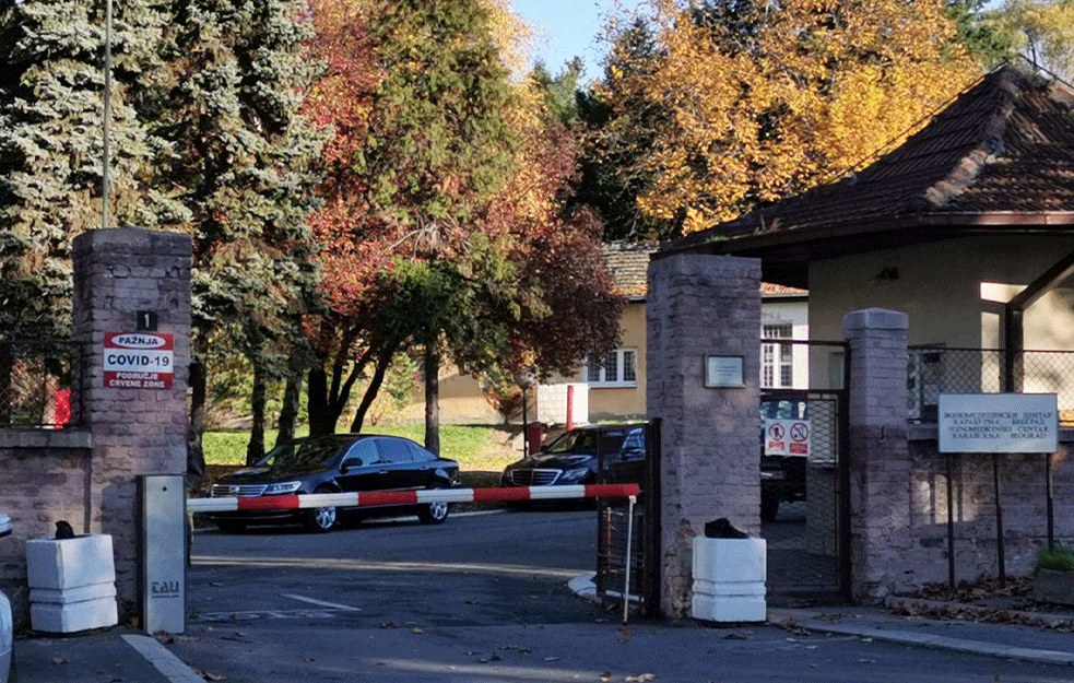 PATRIJARH NA APARATIMA, STANJE NAGLO POGORŠANO: <span style='color:red;'><b>Ruski lek</b></span>ari pokušavaju da ga spase Putinovim lekom!