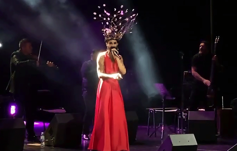 BOŽO VREĆO ODRŽAO KONCERT U BEOGRADU USRED 'KORONA HAOSA': Drugi otkazan pod pritiskom javnosti?! (VIDEO) 