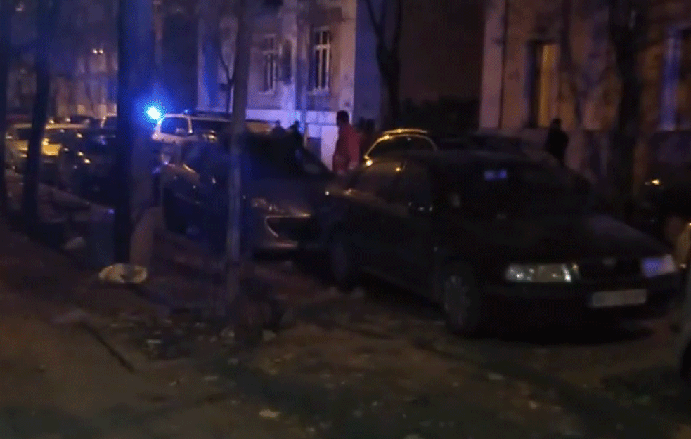 CRNI PETAK U SRBIJI! Još jedan muškarac ranjen u pucnjavi u centru Beograda, POVREĐENI OD RANIJE <span style='color:red;'><b>POZNAT POLICIJI</b></span>? (VIDEO)