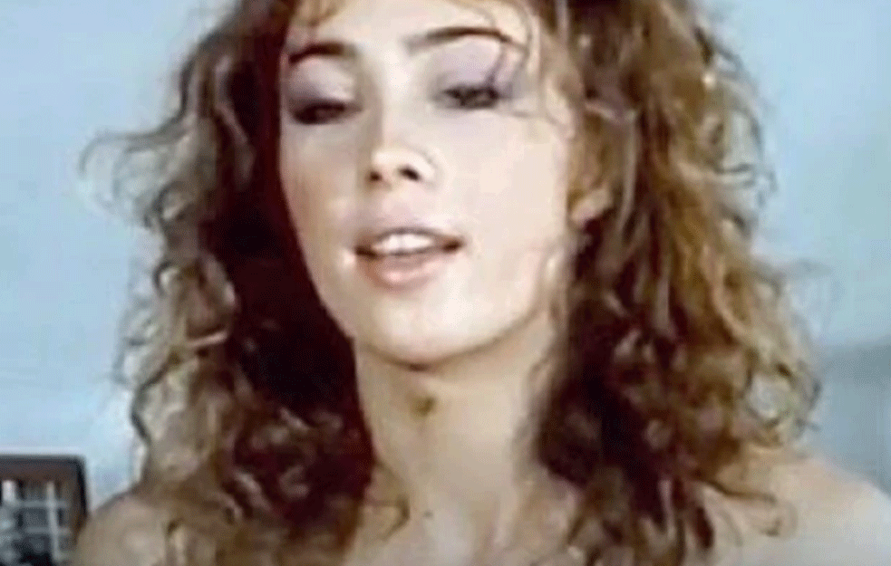 OSVOJILA JE SRCA SVIMA ŠIROM BIVŠE JUGOSLAVIJE: Tatjana je <span style='color:red;'><b>napustila Srbiju</b></span> i udala se za Italijana, a EVO KAKO DANAS IZGLEDA jedna od najlepših žena! (VIDEO)	