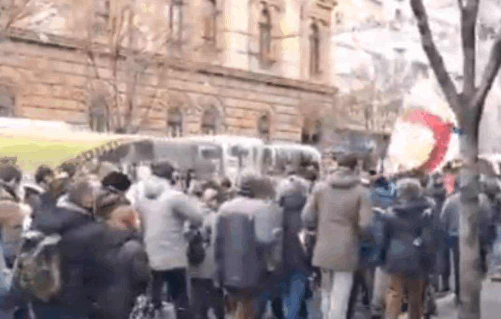 ZAVRŠEN <span style='color:red;'><b>KRSNI HOD</b></span> ZA ISCELJENJE I OPSTANAK SRPSKOG NARODA (VIDEO)