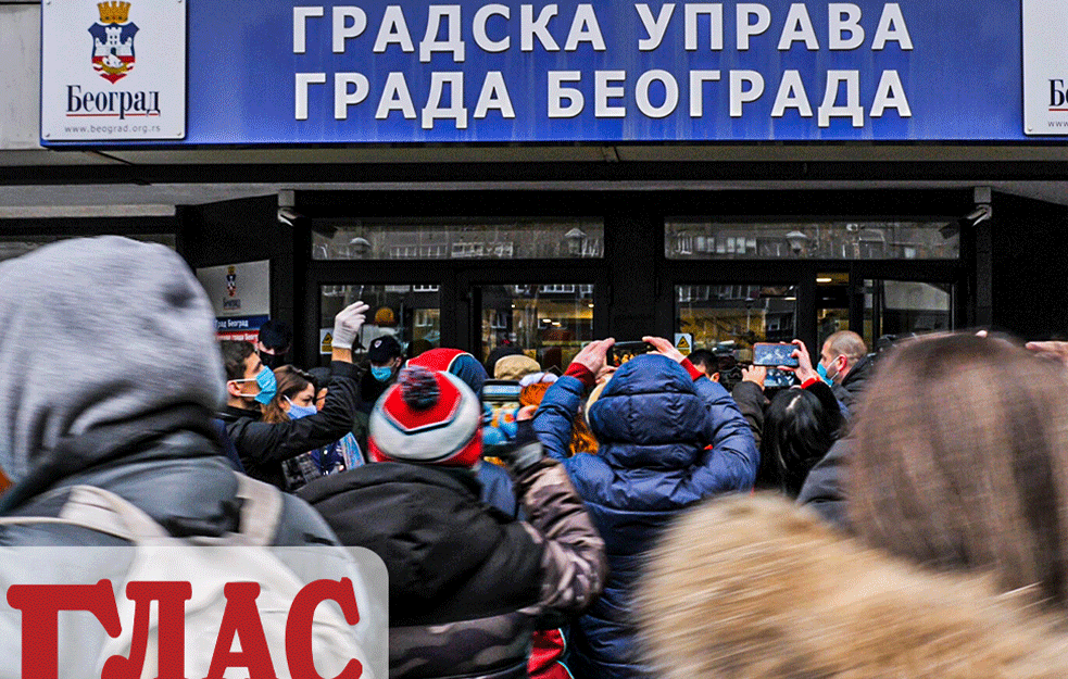 DA LI ĆE BEOGRAD OSTATI BEZ VODE ZA PIĆE: <span style='color:red;'><b>Građani protestuju</b></span> ispred GRADSKE UPRAVE! (VIDEO) 