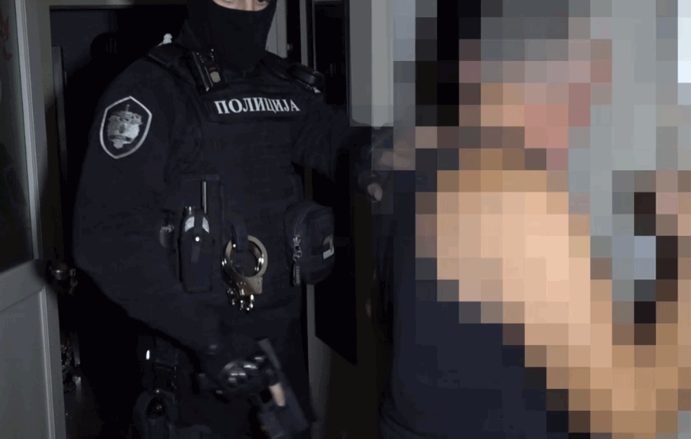 ORGANIZOVANA KRIMINALNA GRUPA OJADILA BUDŽET SRBIJE ZA 122 MILIONA: Uhapšeno 12 osoba koje su ZLOUPOTREBILE SVOJ POLOŽAJ!