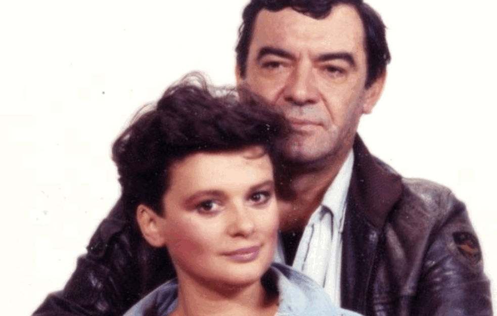 ZA njega je bila DRUGARICA KOVILJKA, a ON za nju DIREKTOR JATAGANAC: Jelica Sretenović DANAS JE UTICAJNA POSLANICA a evo ŠTA MISLI o vremenu 'BOLJEG ŽIVOTA'!  
