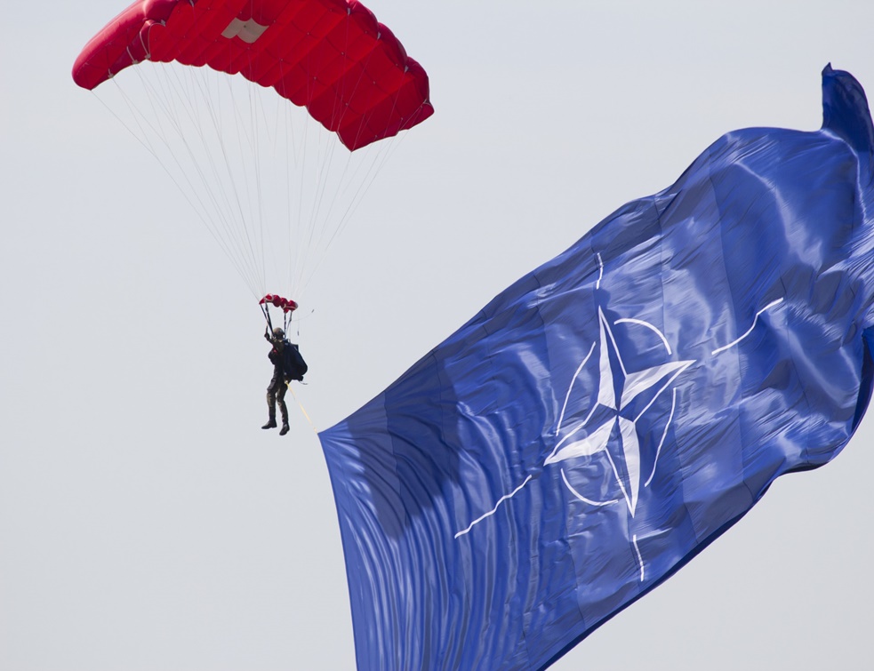 "NATO i dalje kontroverzna tema u Srbiji i znam da su sećanja na 1999. godinu i dalje bolna mnogima."