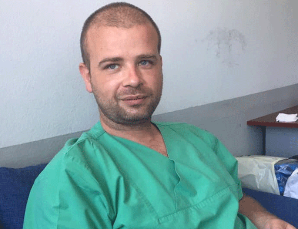 Mladi lekar Aleksandar je heroj Novog Pazara! 'Zaslužuje da bude <span style='color:red;'><b>počasni građanin</b></span> Novog Pazara, i da ga nikad, ali nikad ne zaboravimo' (FOTO)