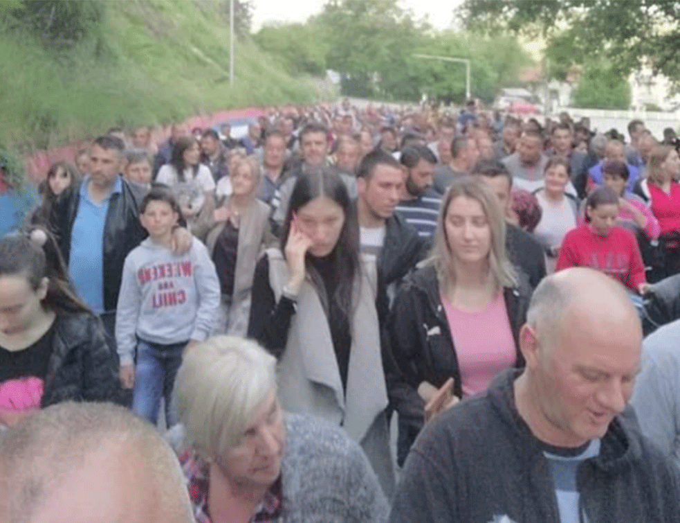 I večeras protest! Berane uzvikuje ' Milo, lopove' i '<span style='color:red;'><b>Ne damo svetinje</b></span>'