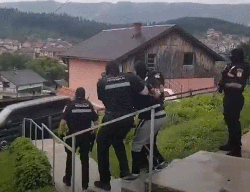 PRITVOREN PO POTERNICI INTERPOLA! Nikola Ivović osumnjičen za ubistvo Kavčanina Stefana Šarovića (FOTO+VIDEO)
