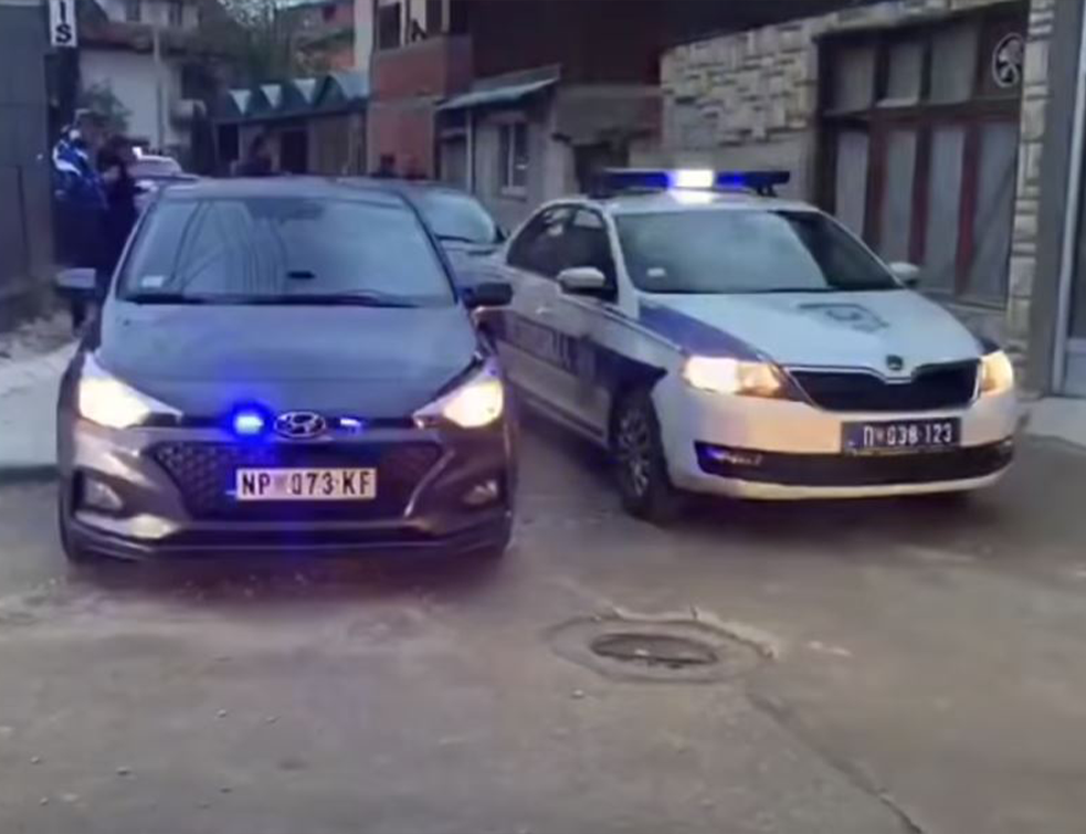 <span style='color:red;'><b>OPSADNO STANJE</b></span> U NOVOM PAZARU: Deo grada BLOKIRALA POLICIJA!
