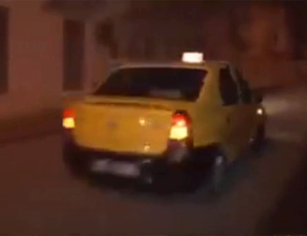 Srbin poginuo u saobraćajnoj nesreći u Tunisu: Ispao iz taksija, preminuo na licu mesta
