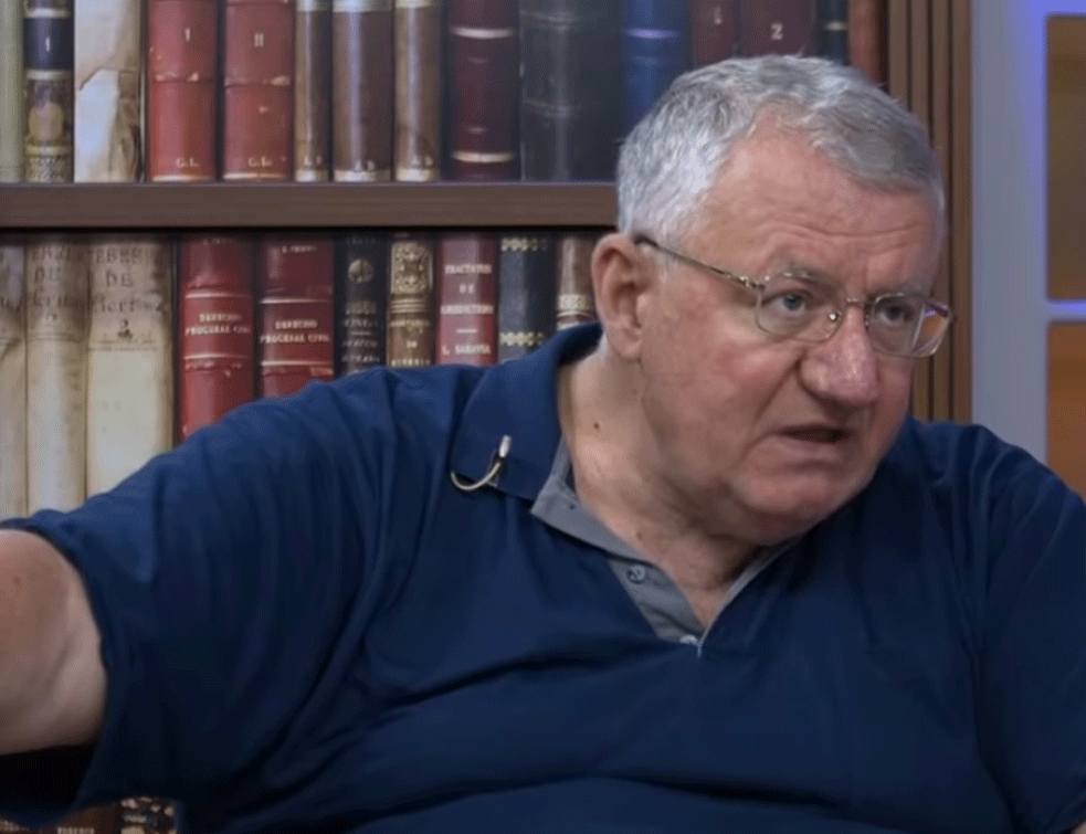 Vojislava Šešelja napuštaju najbliži saradnici? Pale prozivke za BAHATOST i POHLEPU 