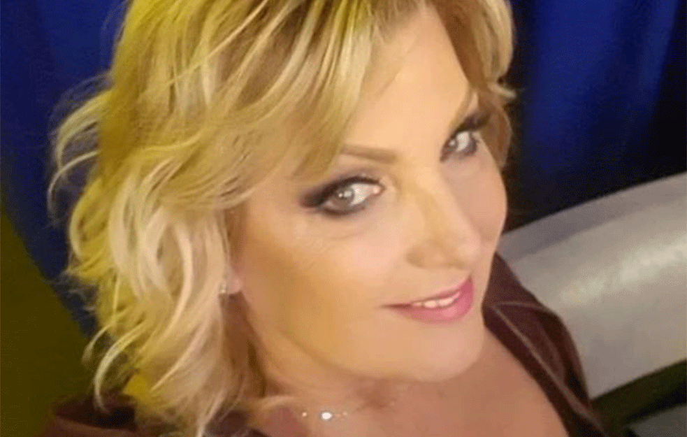 'SEKLA SAM TITOVU TORTU I TO MI JE PROMENILO ŽIVOT': Zovu je 'KRALJICA NARODNE MUZIKE', idol joj je Lepa Lukić, a evo kome je ZAHVALNA za USPEH 