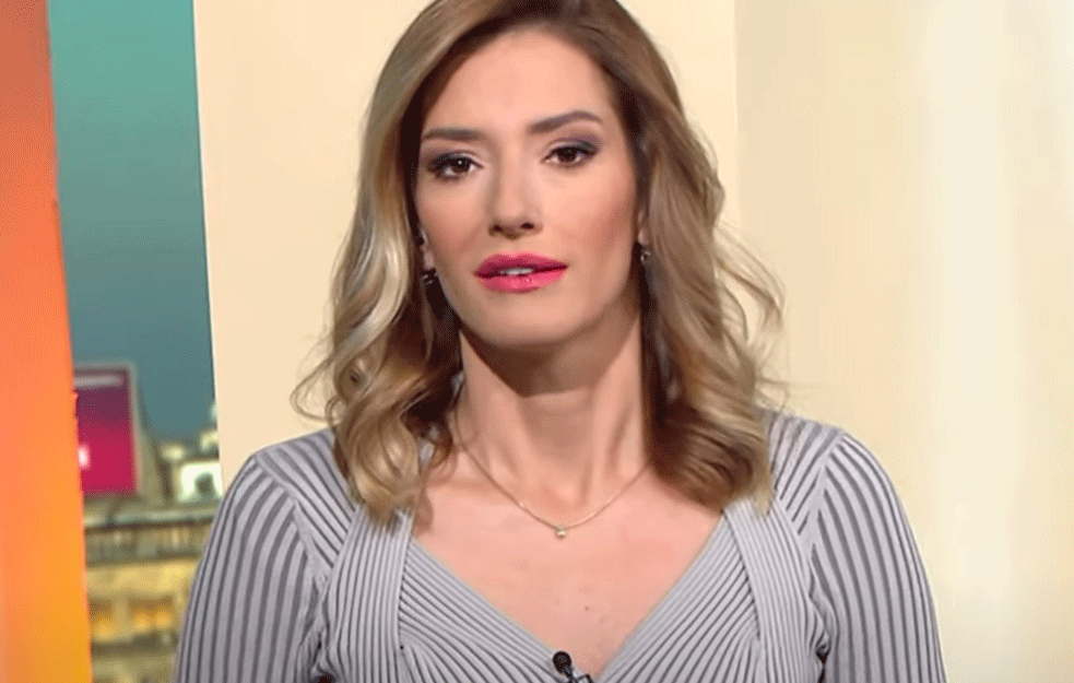 Profesionalna <span style='color:red;'><b>šminker</b></span>ka otkriva sve tajne savršenog mejk-apa Jovane Joksimović! (FOTO)