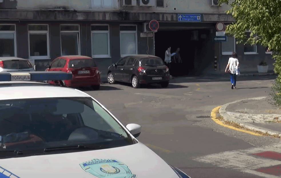 UPUCAN MLADIĆ U ZEMUNU pa dovežen pred svoju kuću! 