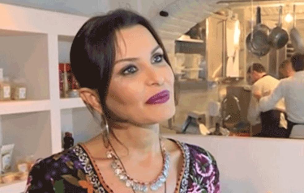 MENJA KOSMAJ TOSKANOM: <span style='color:red;'><b>Elena Karić</b></span> NAPUŠTA SRBIJU!
