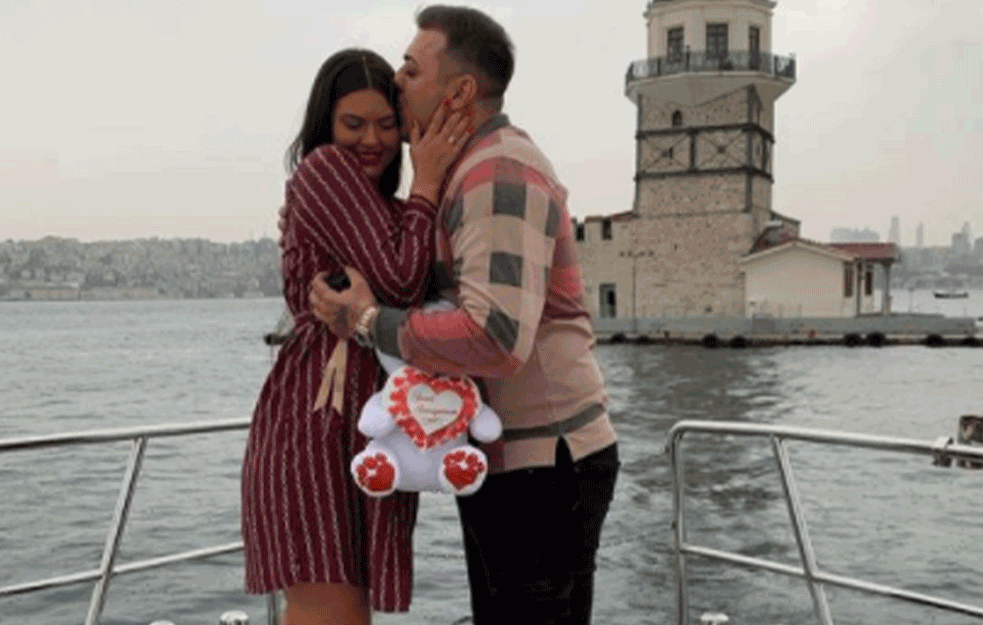 OŽENIO SE POZNATI PEVAČ: <span style='color:red;'><b>Sloba Vasić</b></span> stao na ludi kamen, ISPLIVALE FOTOGRAFIJE SA VENČANJA! 

