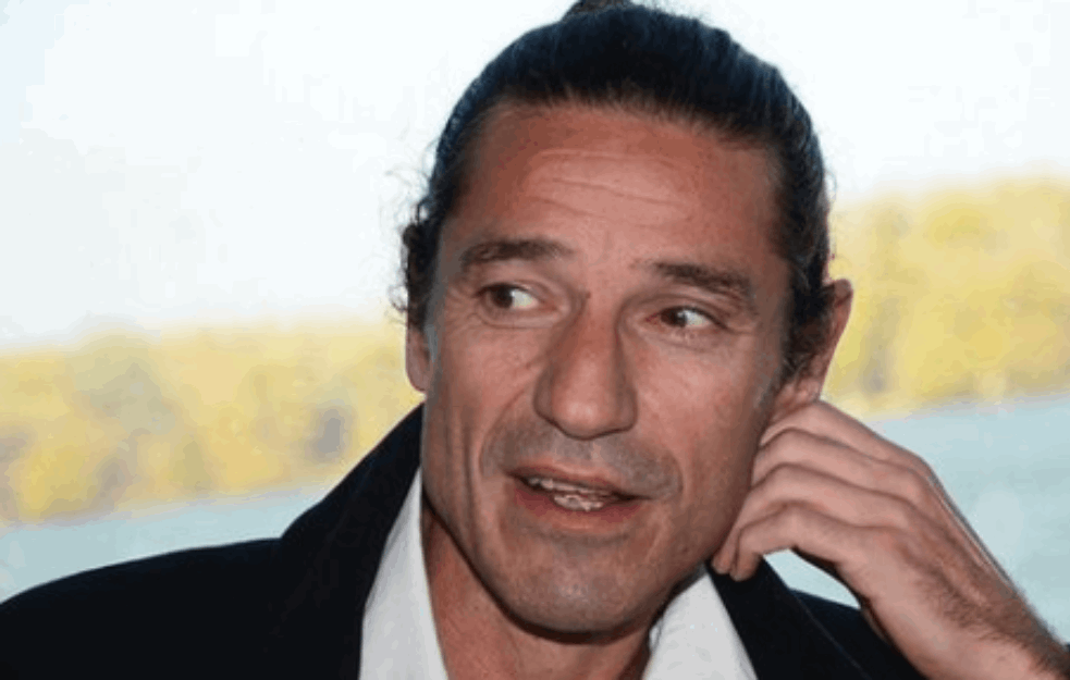 LEGENDARNI GLUMAC NIJE UVEK BIO 'GAGI': Dragan Jovanović se prisetio NADIMKA iz mladosti 'Pre 40 godina su me poslednji put tako zvali'

