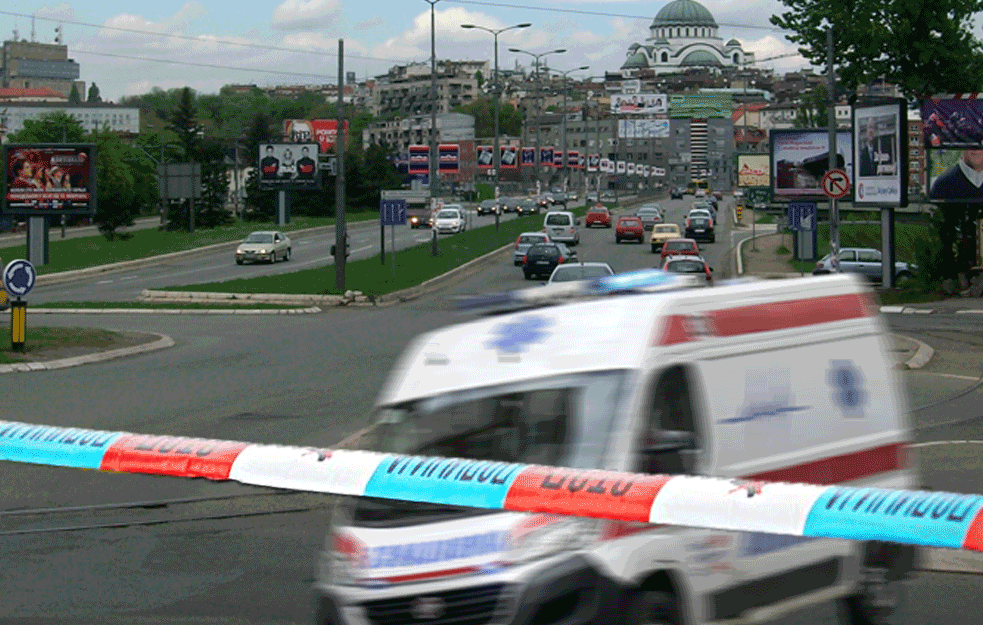 <span style='color:red;'><b>UDES U BEOGRADU</b></span>: Hitna pomoć odvozi PETORO povređenih!